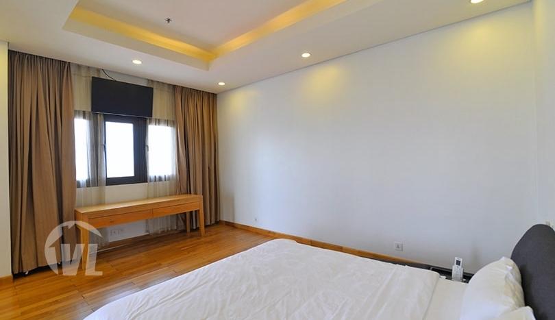 Furnished duplex apartment with terrace in Tay Ho district