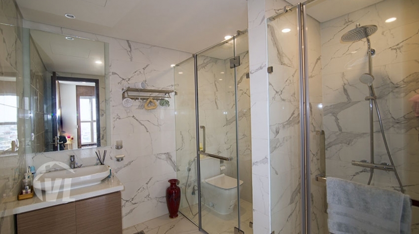 Large 2 bedrooms apartment to lease in Aqua Central in Hanoi
