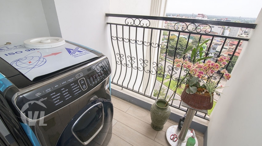 Large 2 bedrooms apartment to lease in Aqua Central in Hanoi