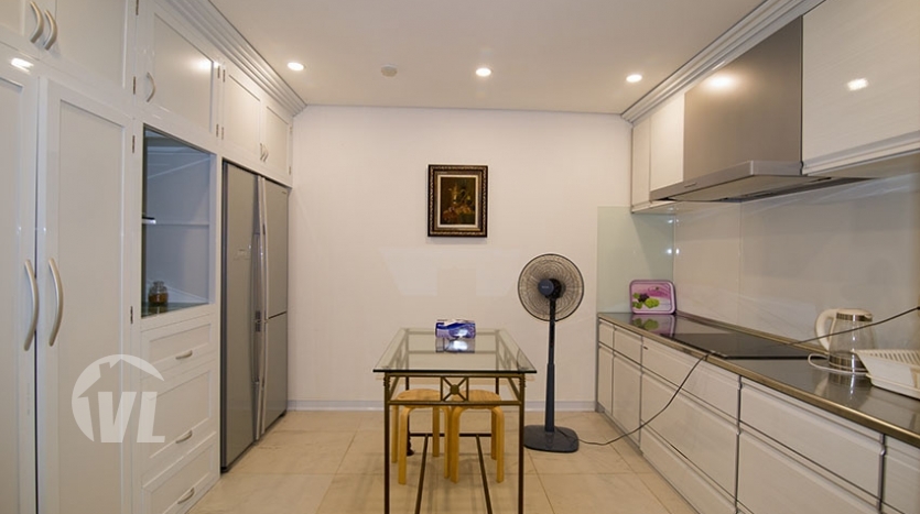 Large 2 bedrooms apartment to lease in Aqua Central in Hanoi