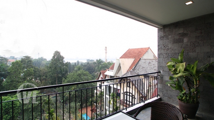 4 beds serviced apartment to rent in Tay Ho with open view