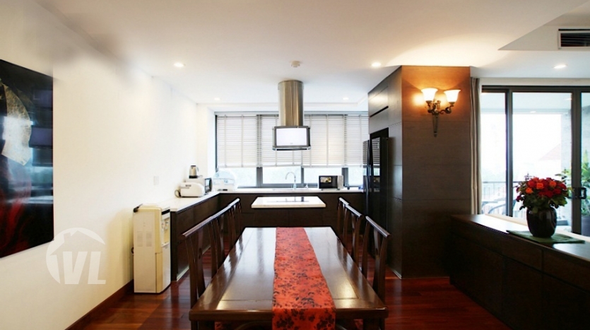 4 beds serviced apartment to rent in Tay Ho with open view