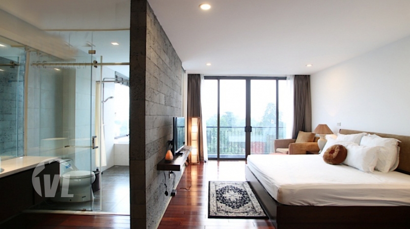 4 beds serviced apartment to rent in Tay Ho with open view