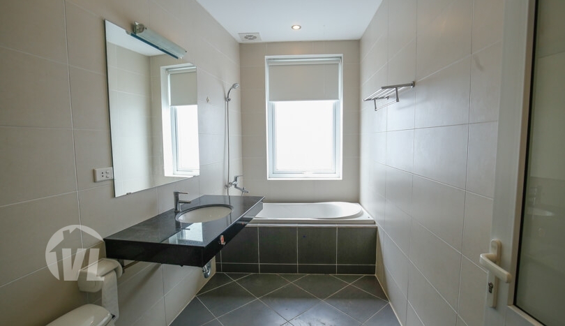 Modern 4 beds 4 baths rental house in Tay Ho with yard