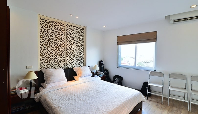 Penthouse in Tay Ho for rent with terrace facing the West Lake