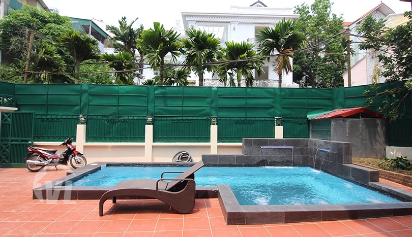 Renovated swimming-pool villa to lease in Tay Ho area Hanoi