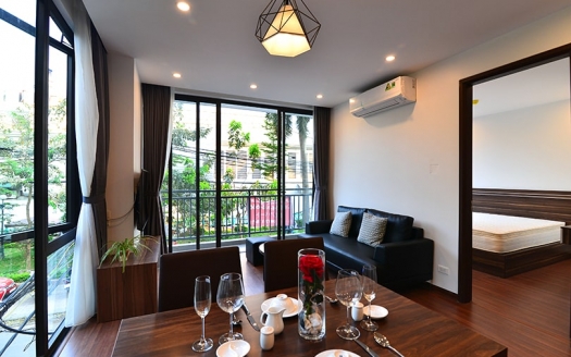 1 bedroom apartment in Tu Hoa with lake view and balcony