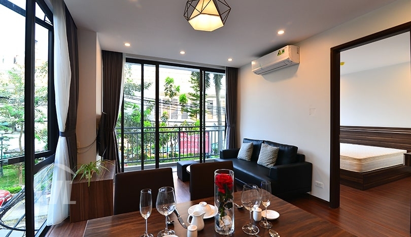 1 bedroom apartment in Tu Hoa with lake view and balcony