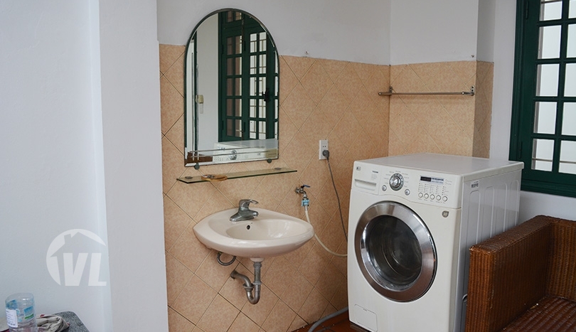 4 beds partly furnished house to rent with lake view in Tay Ho