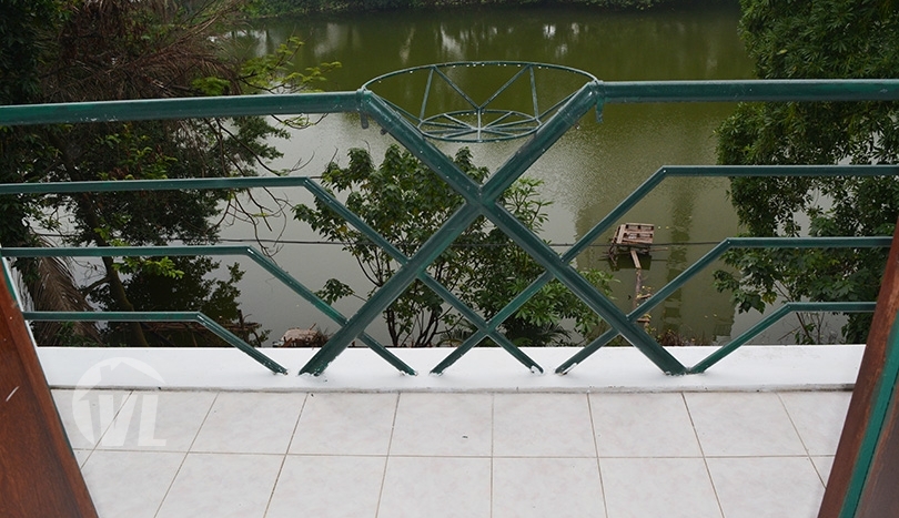4 beds partly furnished house to rent with lake view in Tay Ho