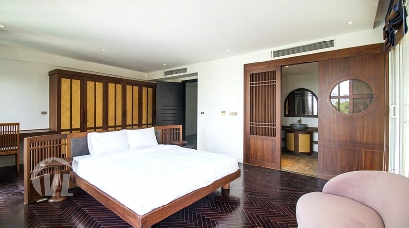 Brand-new 4 bed serviced apartment near the West lake in Tay Ho