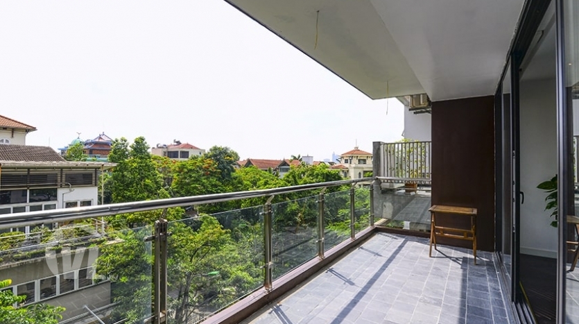 Brand-new 4 bed serviced apartment near the West lake in Tay Ho