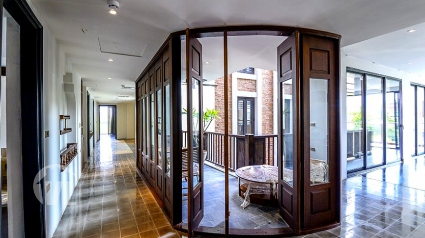 Brand-new 4 bed serviced apartment near the West lake in Tay Ho