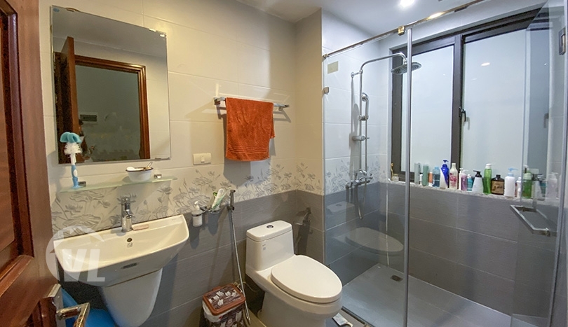 Good quality house to rent close to Alexandre Yersin school in Long Bien