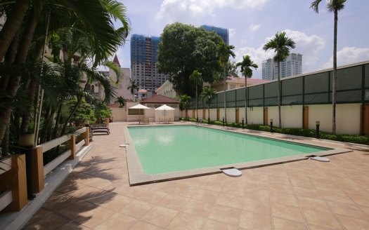Serviced villa to lease in Hanoi with swimming pool and gym