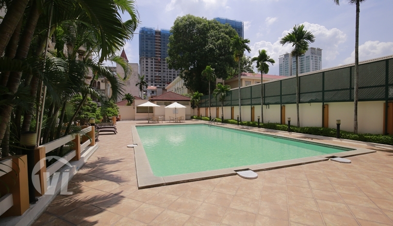 Serviced villa to lease in Hanoi with swimming pool and gym