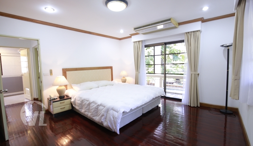 Serviced villa to lease in Hanoi with swimming pool and gym