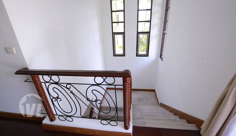 Serviced villa to lease in Hanoi with swimming pool and gym