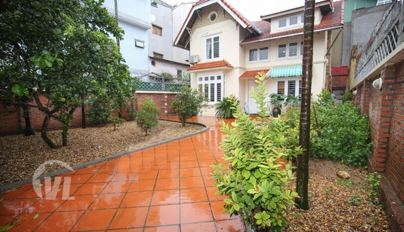 Splendid house with garden in Tay Ho 3 bed 2 bathroom
