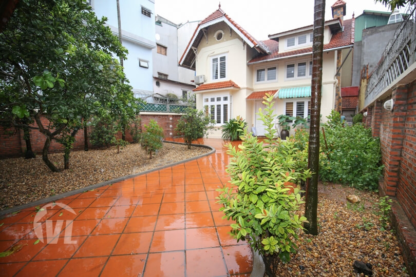 222 Splendid house with garden in Tay Ho 3 bed 2 bathroom
