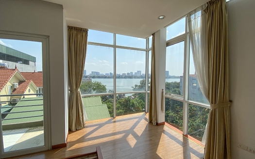 5 bedroom furnished house in Tay Ho with view on the West Lake