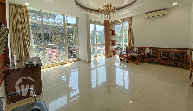 5 bedroom furnished house in Tay Ho with view on the West Lake