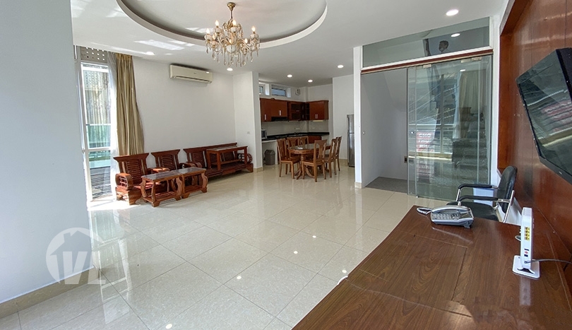 5 bedroom furnished house in Tay Ho with view on the West Lake
