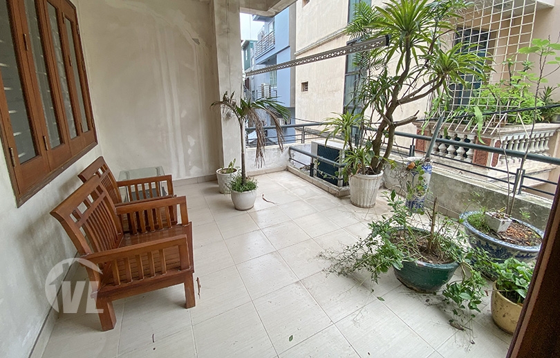 333 Four bedroom furnished house at the edge of Tay Ho and Ba Dinh