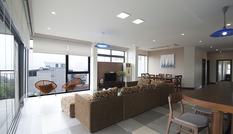 Furnished 4 beds apartment to lease in Tay Ho with West Lake view
