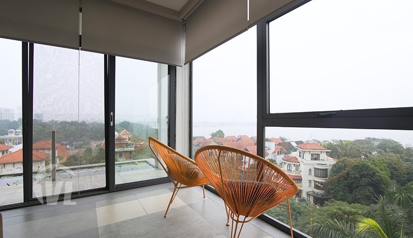 Furnished 4 beds apartment to lease in Tay Ho with West Lake view