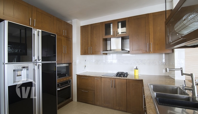 Furnished 4 beds apartment to lease in Tay Ho with West Lake view