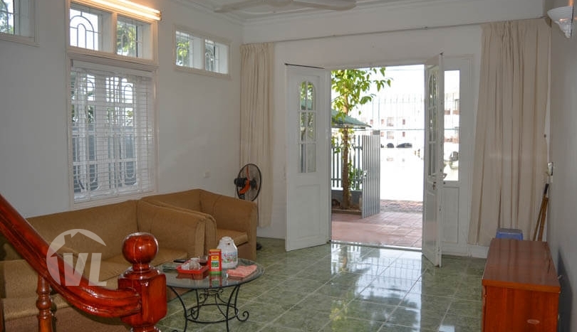 Furnished house with garden on West Lake banks in Hanoi