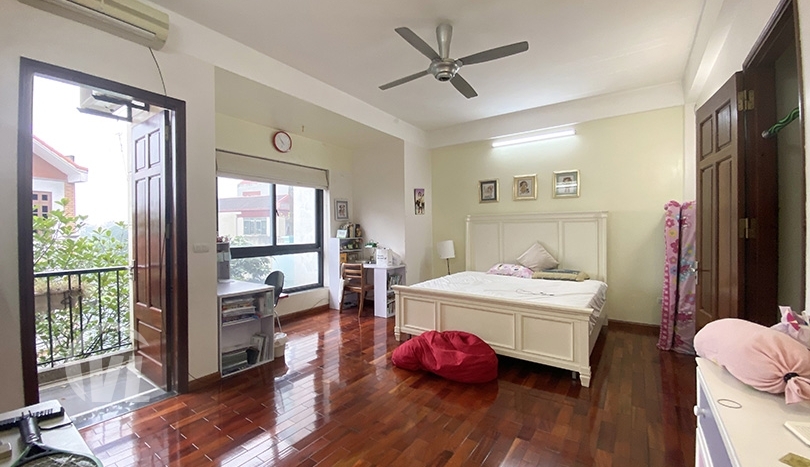 House to rent in Long Bien close to Wellspring International School