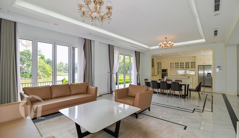 Huge 5 bedroom villa to rent close to BIS in Vinhomes Riverside Hanoi