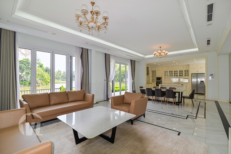 333 Huge 5 bedroom villa to rent close to BIS in Vinhomes Riverside Hanoi