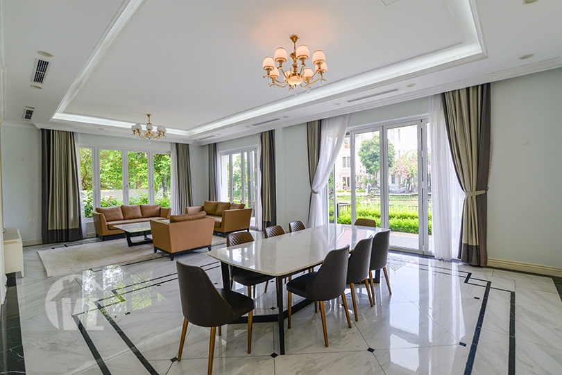 333 Huge 5 bedroom villa to rent close to BIS in Vinhomes Riverside Hanoi