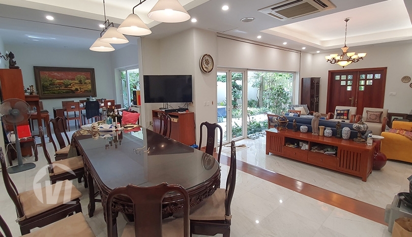 Modern furnished 5 beds villa to lease in Tay Ho district