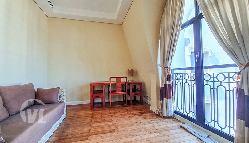 Spacious 3 bed flat to lease in Hoan Kiem with high ceiling and city view