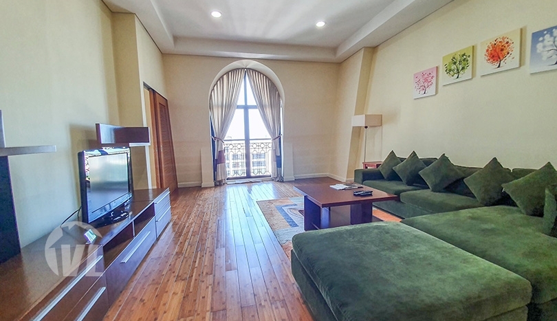 Spacious 3 bed flat to lease in Hoan Kiem with high ceiling and city view