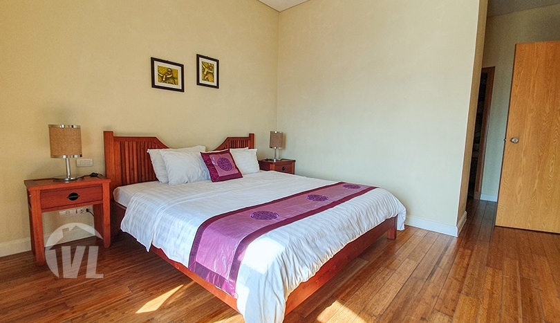 Spacious 3 bed flat to lease in Hoan Kiem with high ceiling and city view