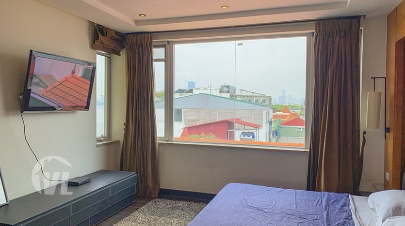 1 bedroom penthouse to rent in Tay Ho with private terrace