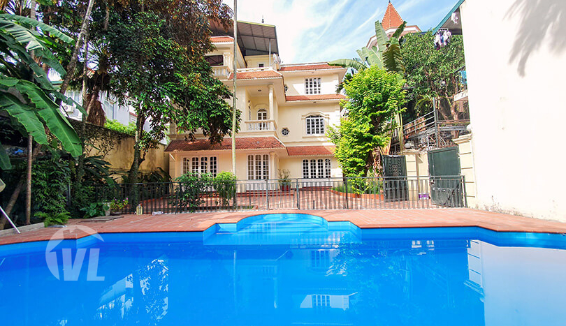 Amazing pool villa with garden to lease in Tay Ho 4 beds 4 baths