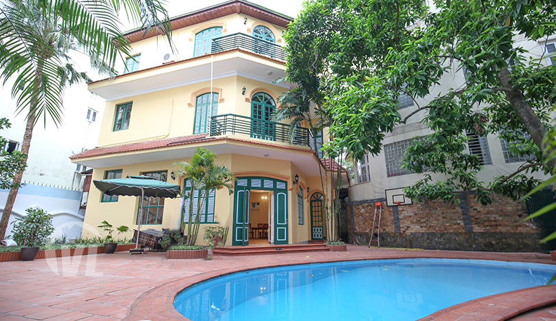 Gorgeous swimming pool villa in Tay Ho district close to the West Lake