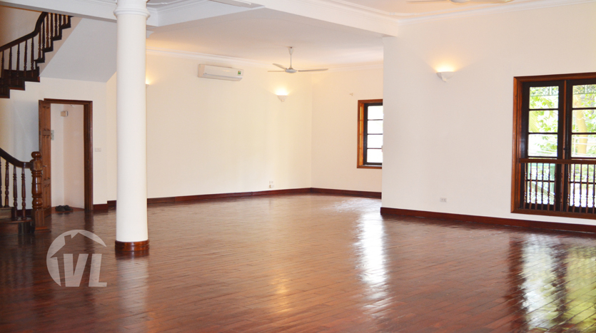 Huge 7 beds house to lease with pool in Tay Ho area