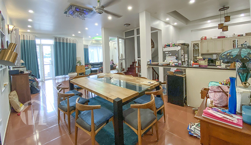 Modern house to lease facing the West Lake in Tay Ho