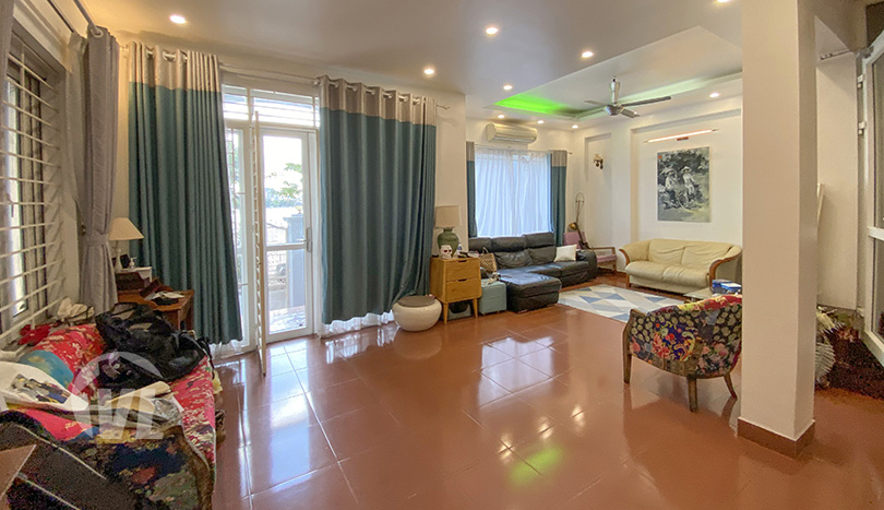 Modern house to lease facing the West Lake in Tay Ho