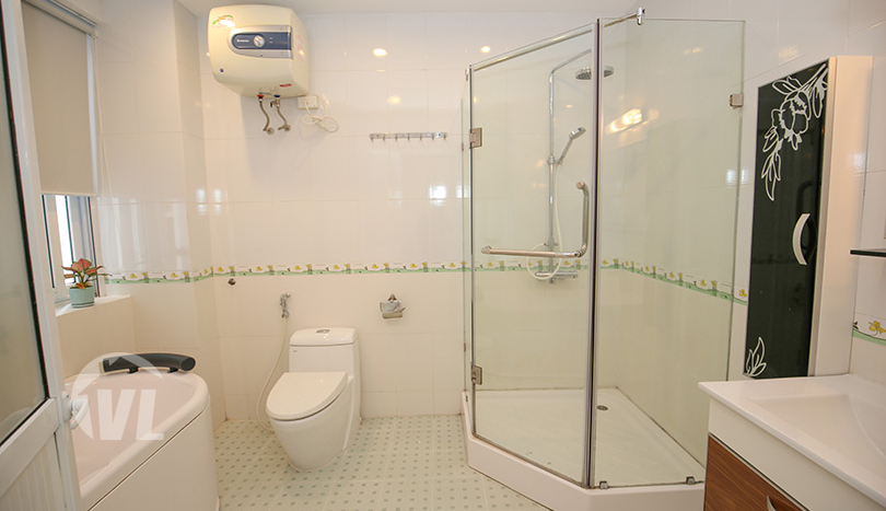 Spectacular furnished 4 beds house to lease in Tay Ho near the West Lake