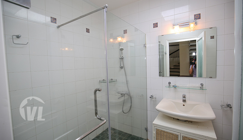 Unique large 5 bedroom villa with garden in Tay Ho for rent
