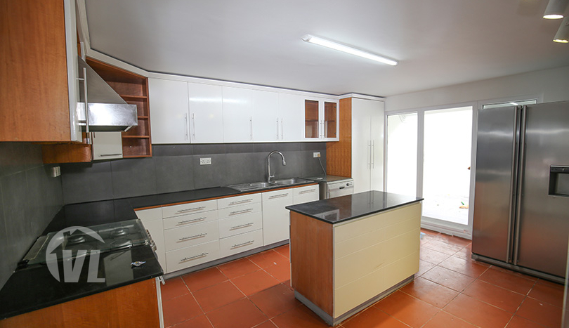 Unique large 5 bedroom villa with garden in Tay Ho for rent
