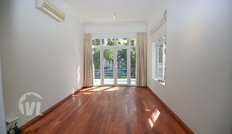 Unique large 5 bedroom villa with garden in Tay Ho for rent